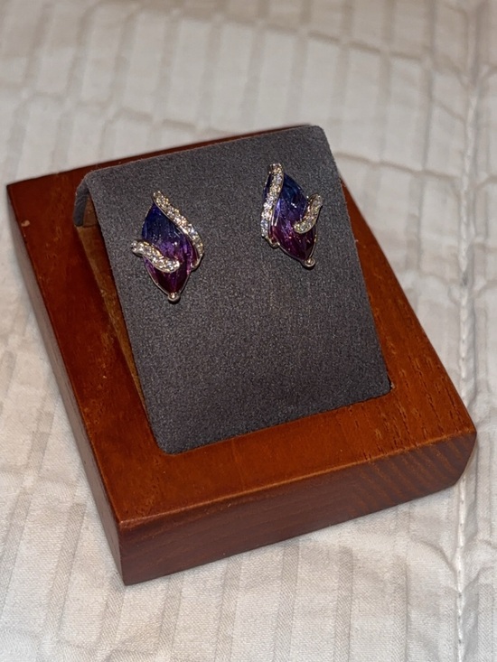 Jewelry - Purple Crystal Leaf Stud Earrings